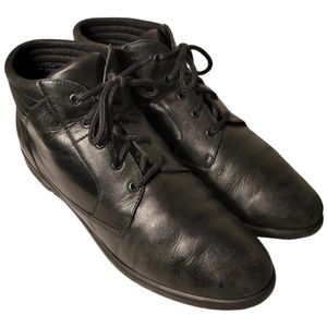 Size 8.5 Genuine Leather Black Ankle Booties/Vintage Lace Up Short Ankle Boots